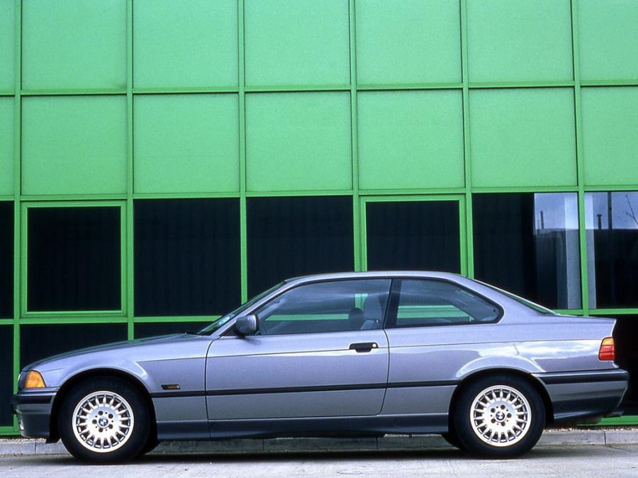  BMW 318is Coupe 1991 года  (UK) (фото 3 из 4)